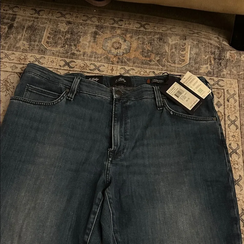 34 heritage Charisma Relaxed Straight in Mid Urban